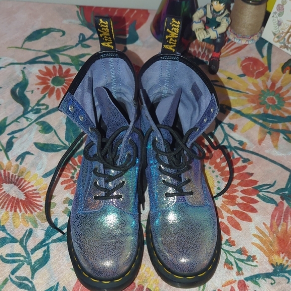 Iridescent Lace-Up Boots - Picture 2 of 11
